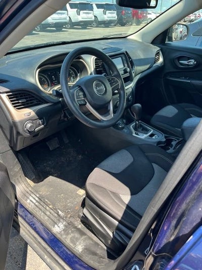 2015 Jeep Cherokee Sport