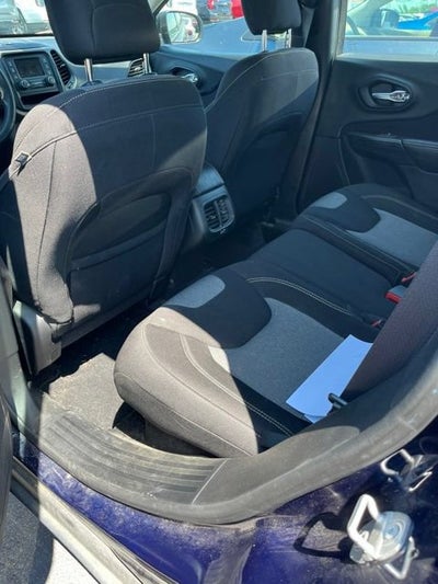 2015 Jeep Cherokee Sport