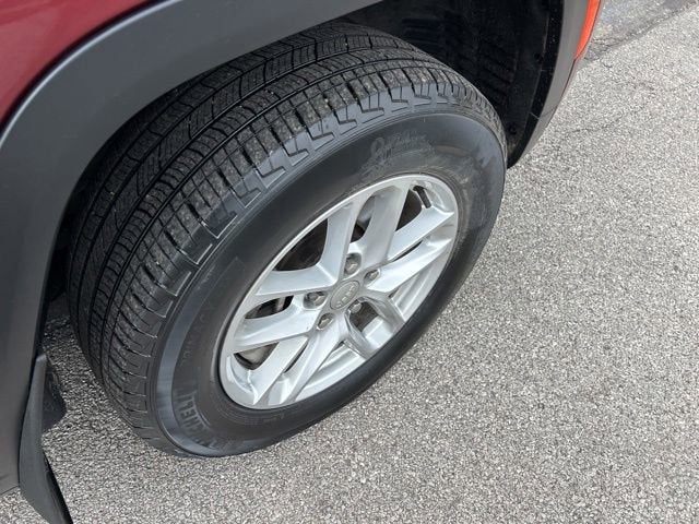 2023 Jeep Grand Cherokee L Laredo 4x4