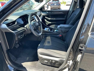 2023 Jeep Grand Cherokee L Laredo 4x4