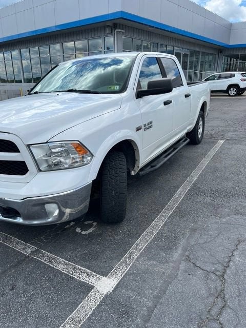 2016 RAM 1500 SLT