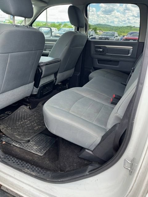 2016 RAM 1500 SLT