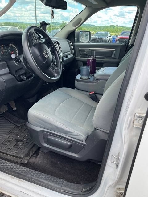 2016 RAM 1500 SLT