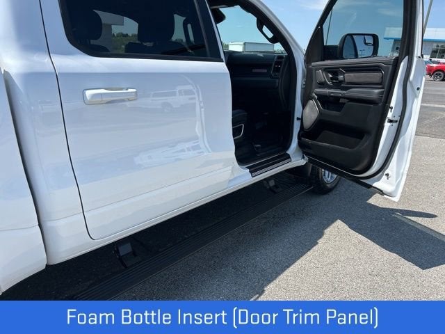 2022 RAM 1500 Laramie Crew Cab 4x4 5'7" Box