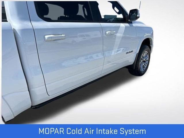 2022 RAM 1500 Laramie Crew Cab 4x4 5'7" Box