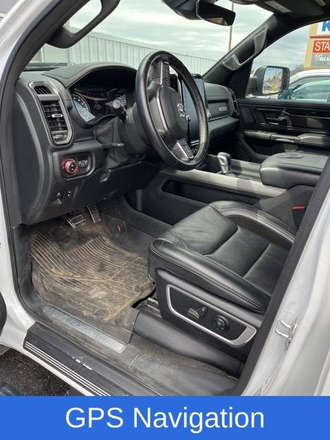 2022 RAM 1500 Laramie Crew Cab 4x4 5'7" Box