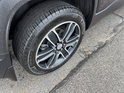 2021 GMC Acadia SLT