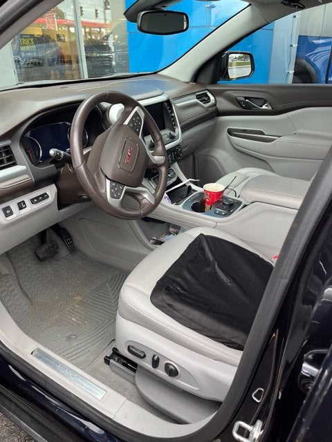 2021 GMC Acadia SLT