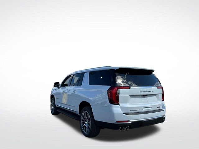 2026 GMC Yukon XL Denali - Photo 13