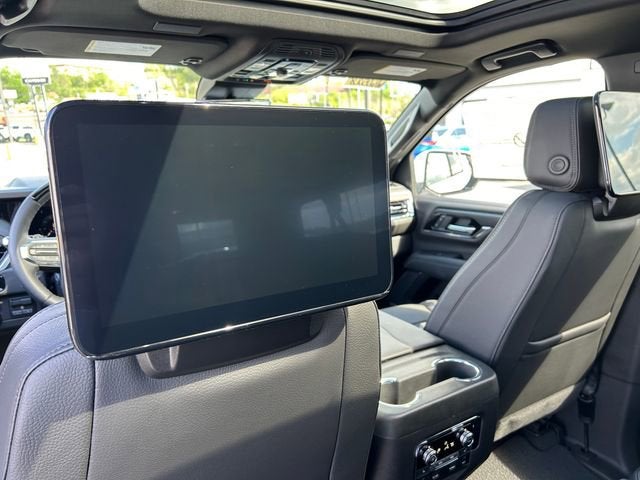 2026 GMC Yukon XL Denali - Photo 6