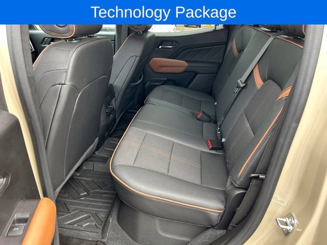 2024 GMC Canyon AT4 - Photo 8