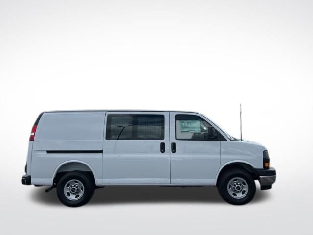 2025 GMC Savana Cargo Work Van