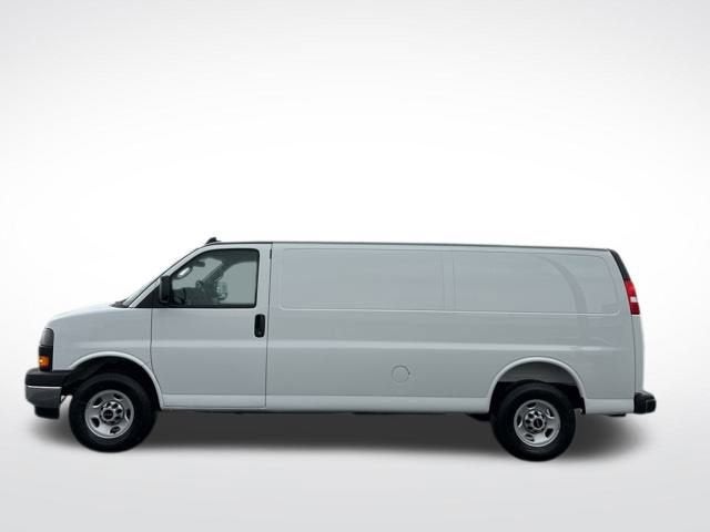 2025 GMC Savana Cargo Work Van