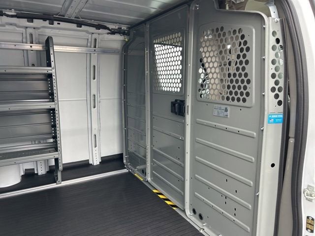 2025 GMC Savana Cargo Work Van