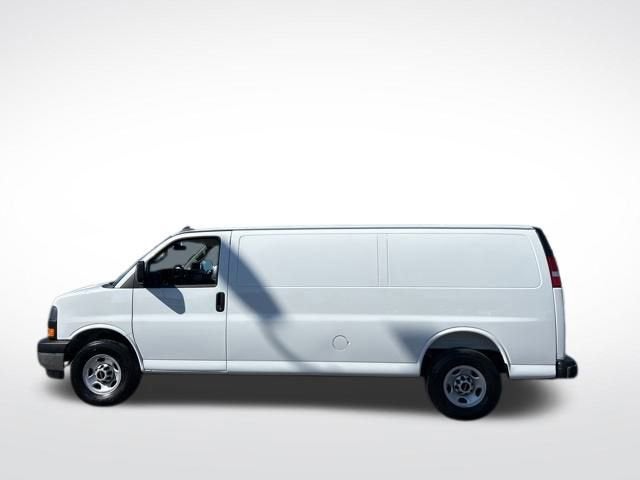 2025 GMC Savana Cargo Work Van