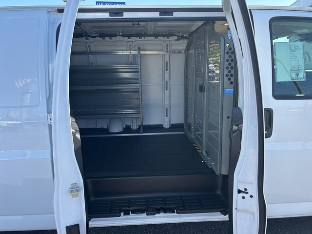 2025 GMC Savana Cargo Work Van