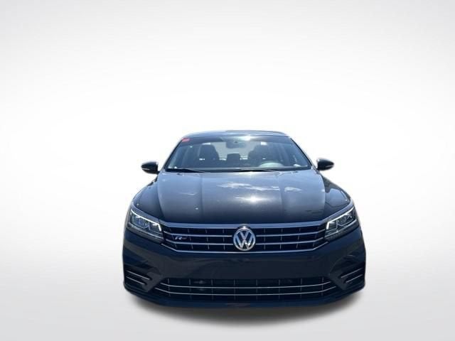 2017 Volkswagen Passat 1.8T R-Line