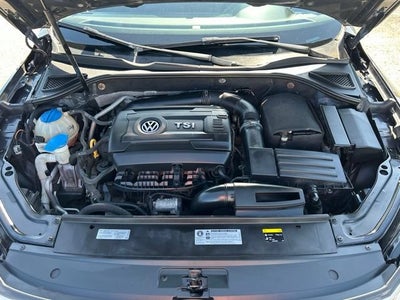 2017 Volkswagen Passat 1.8T R-Line