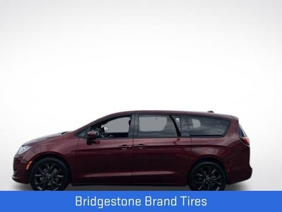 2020 Chrysler Pacifica Touring