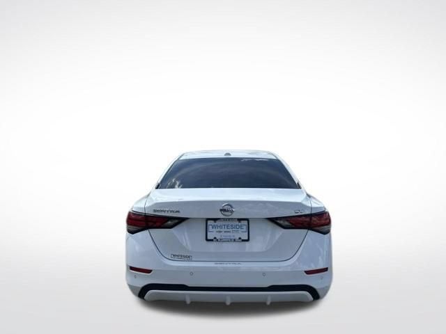 2022 Nissan Sentra SV Xtronic CVT