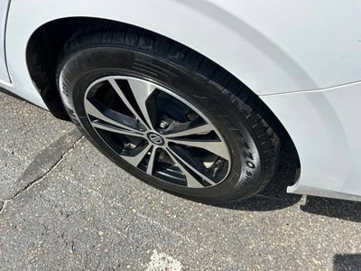 2022 Nissan Sentra SV Xtronic CVT
