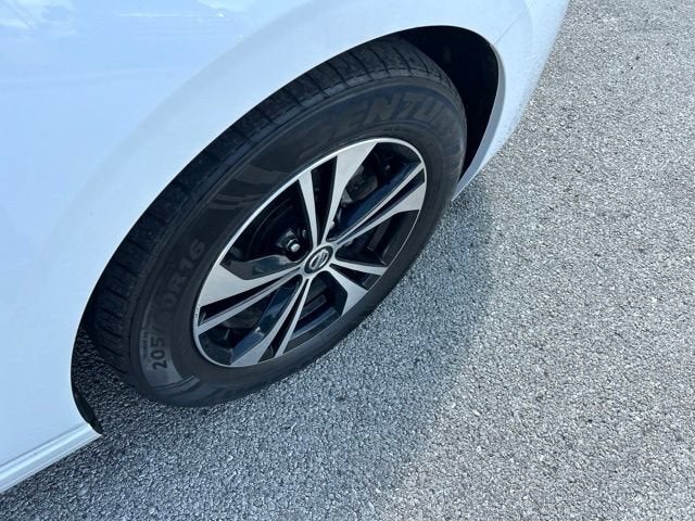 2022 Nissan Sentra SV Xtronic CVT