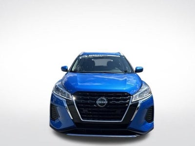 2022 Nissan Kicks SV Xtronic CVT