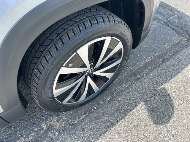 2023 Volkswagen Taos 1.5T SE