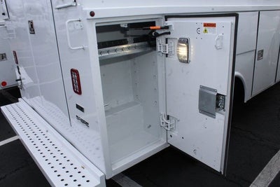 2024 GMC Savana Cutaway 3500 1WT