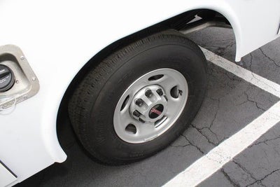 2024 GMC Savana Cutaway 3500 1WT