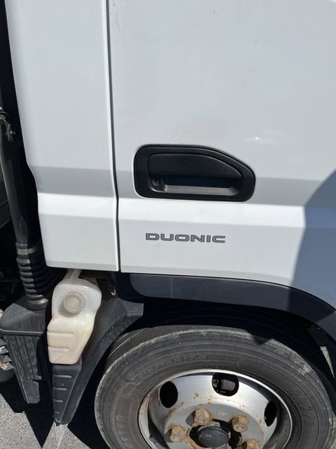 2017 Mitsubishi FEC72S Base