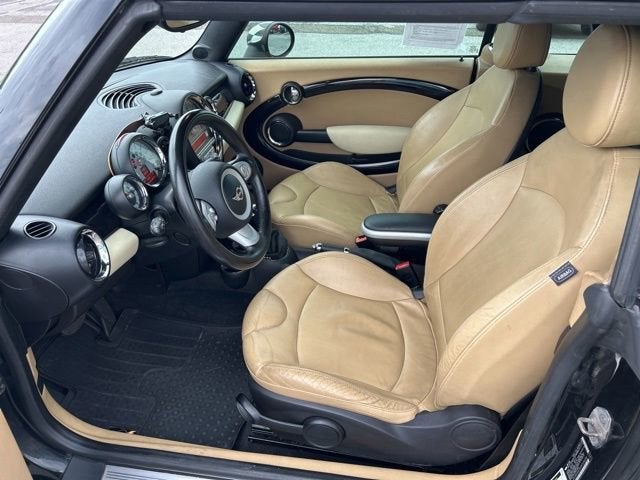 2009 MINI Cooper Base