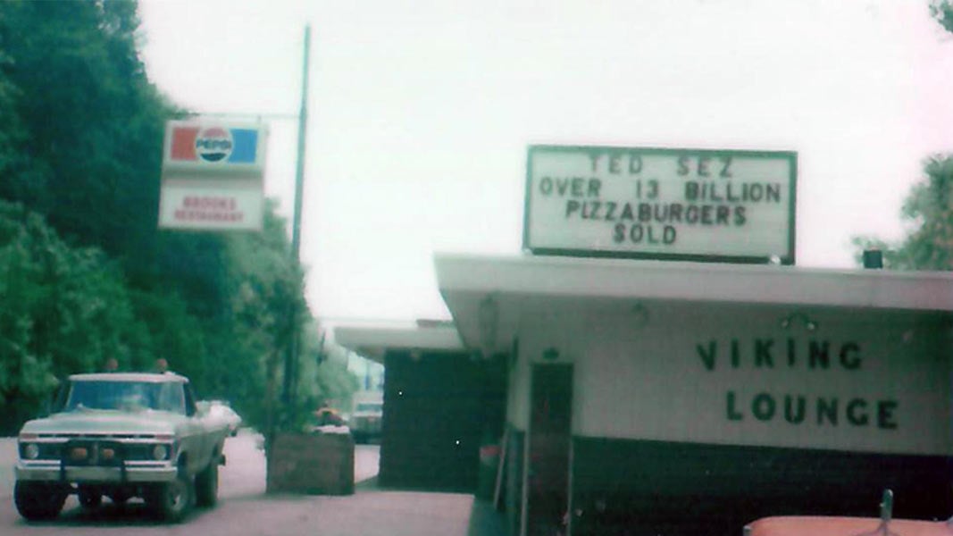 Brooks Restaurant in Warwood, WV with the 'Ted Sez' sign